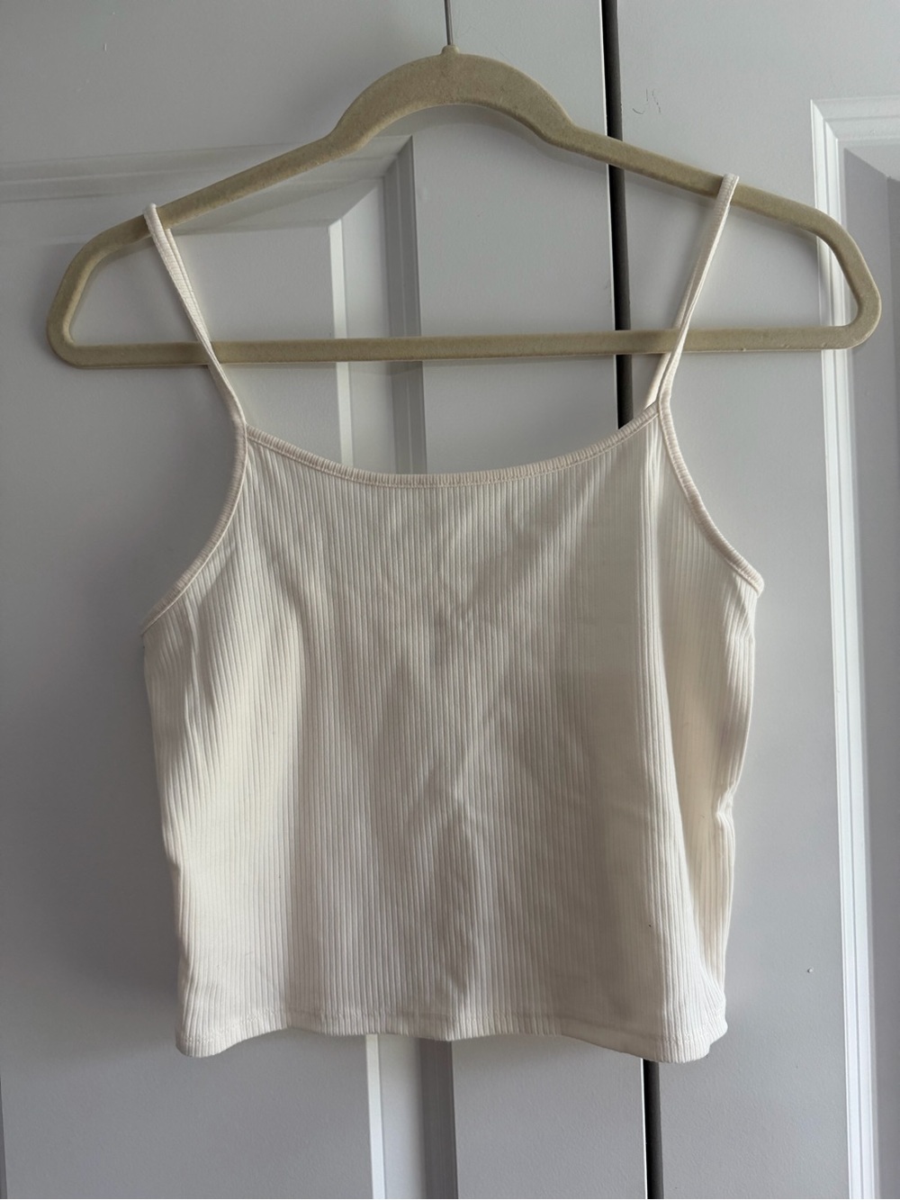 AE Women’s Cream Ribbed Spaghetti Strap Tank Top